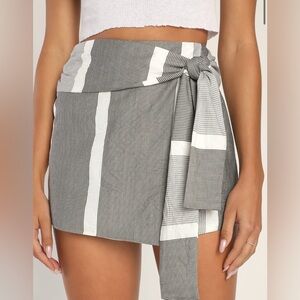 Adieu White and Grey Striped Tie-Front Skort
